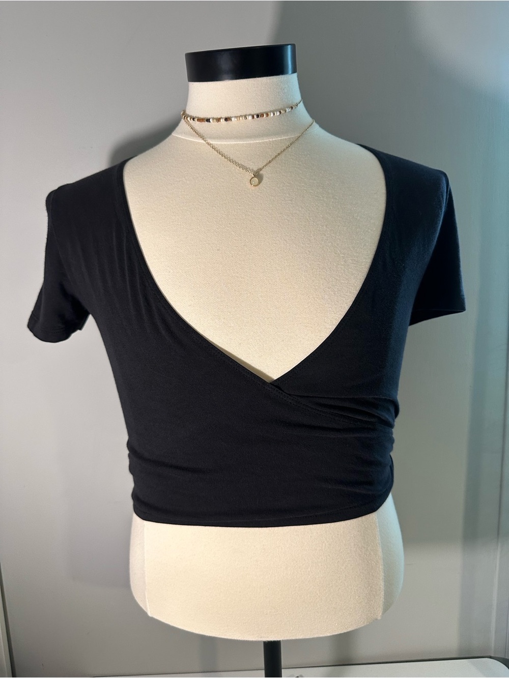 Brandy Melville Black V-Neck Wrap Crop Top